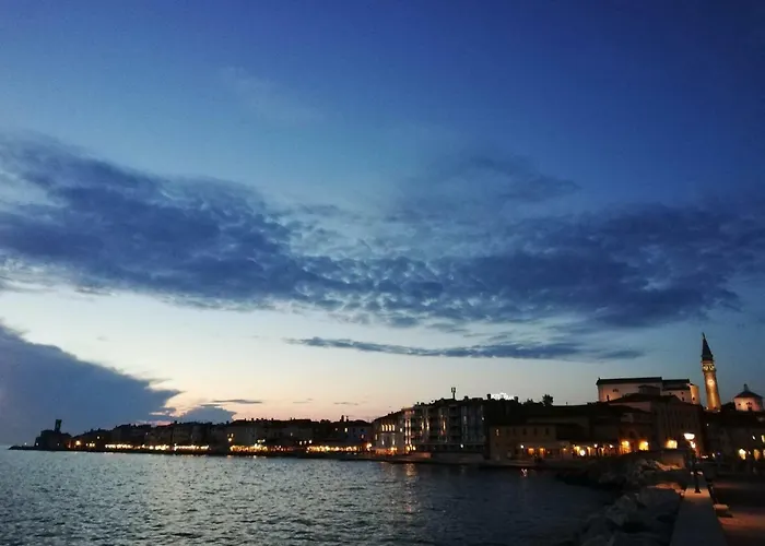 ゲストハウス Al Porto Antico 4*